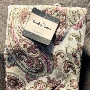 TRULY LOU New Kitchen Towels 16" by 24" 100% Cotton Heavy Weight Paisley Design